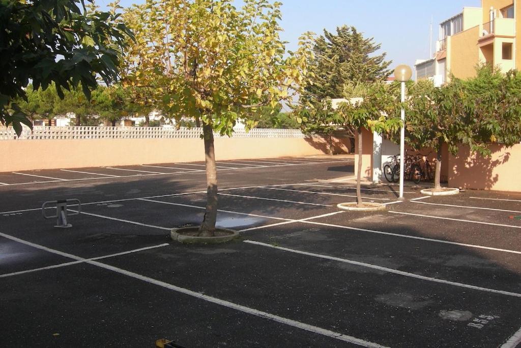 Gruissan Appartement Calme, Vue Sur Port De Plaisance -Clim, Empl.Parking מראה חיצוני תמונה