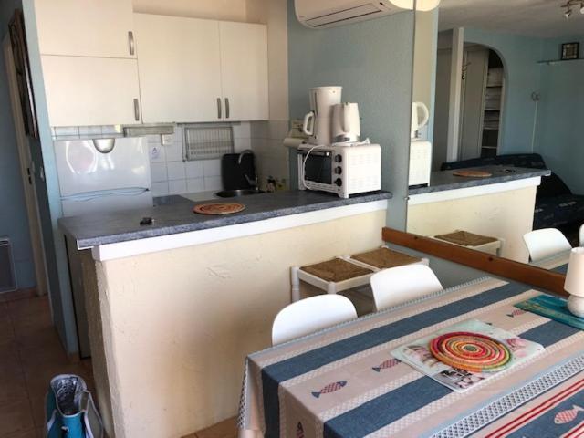 Gruissan Appartement Calme, Vue Sur Port De Plaisance -Clim, Empl.Parking מראה חיצוני תמונה