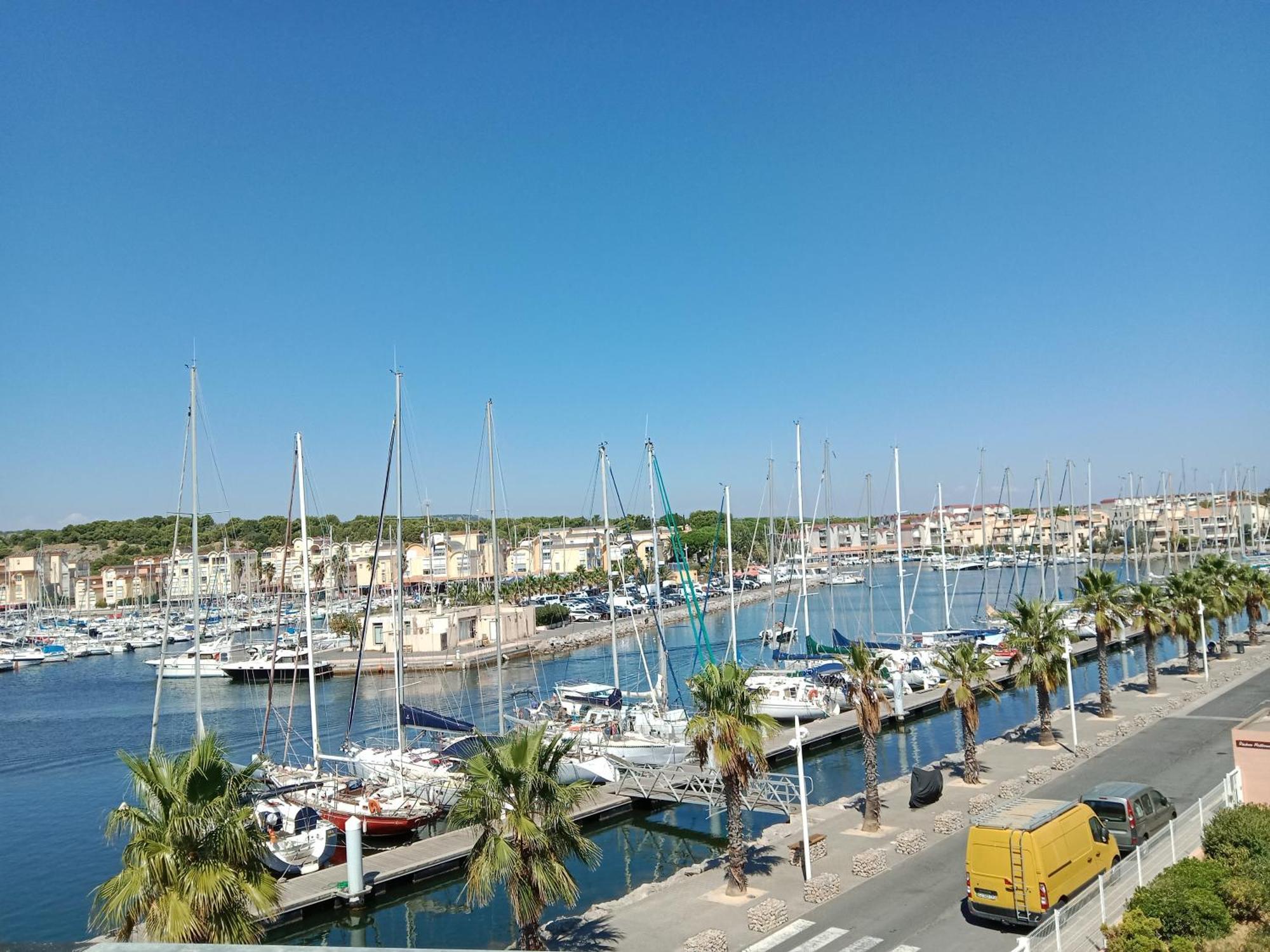 Gruissan Appartement Calme, Vue Sur Port De Plaisance -Clim, Empl.Parking מראה חיצוני תמונה