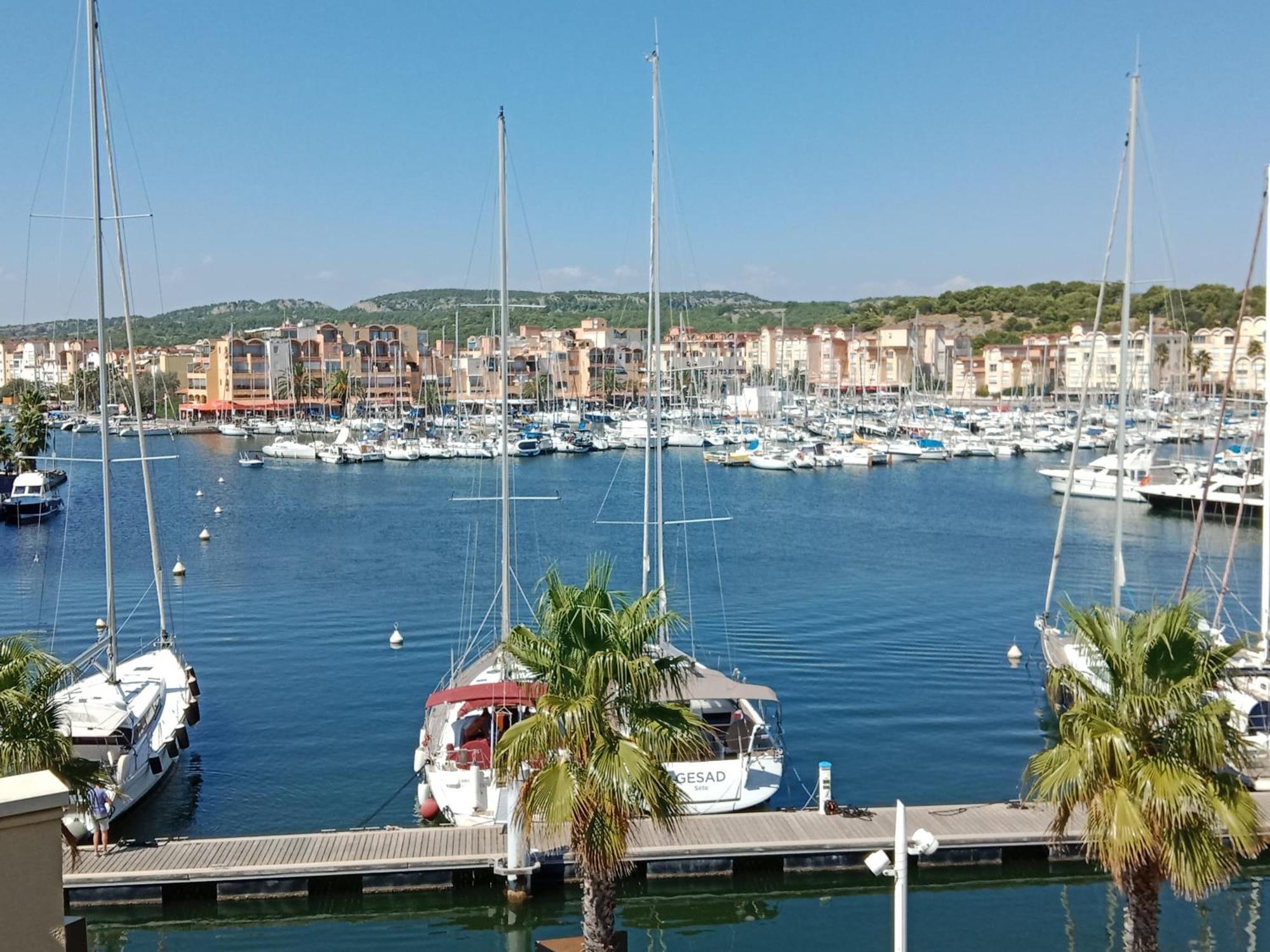 Gruissan Appartement Calme, Vue Sur Port De Plaisance -Clim, Empl.Parking מראה חיצוני תמונה